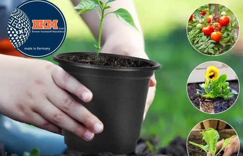 10XEinfache Einweg-Blumentöpfe aus Kunststoff für Gemüsesetzlinge oder Pflanzen.
